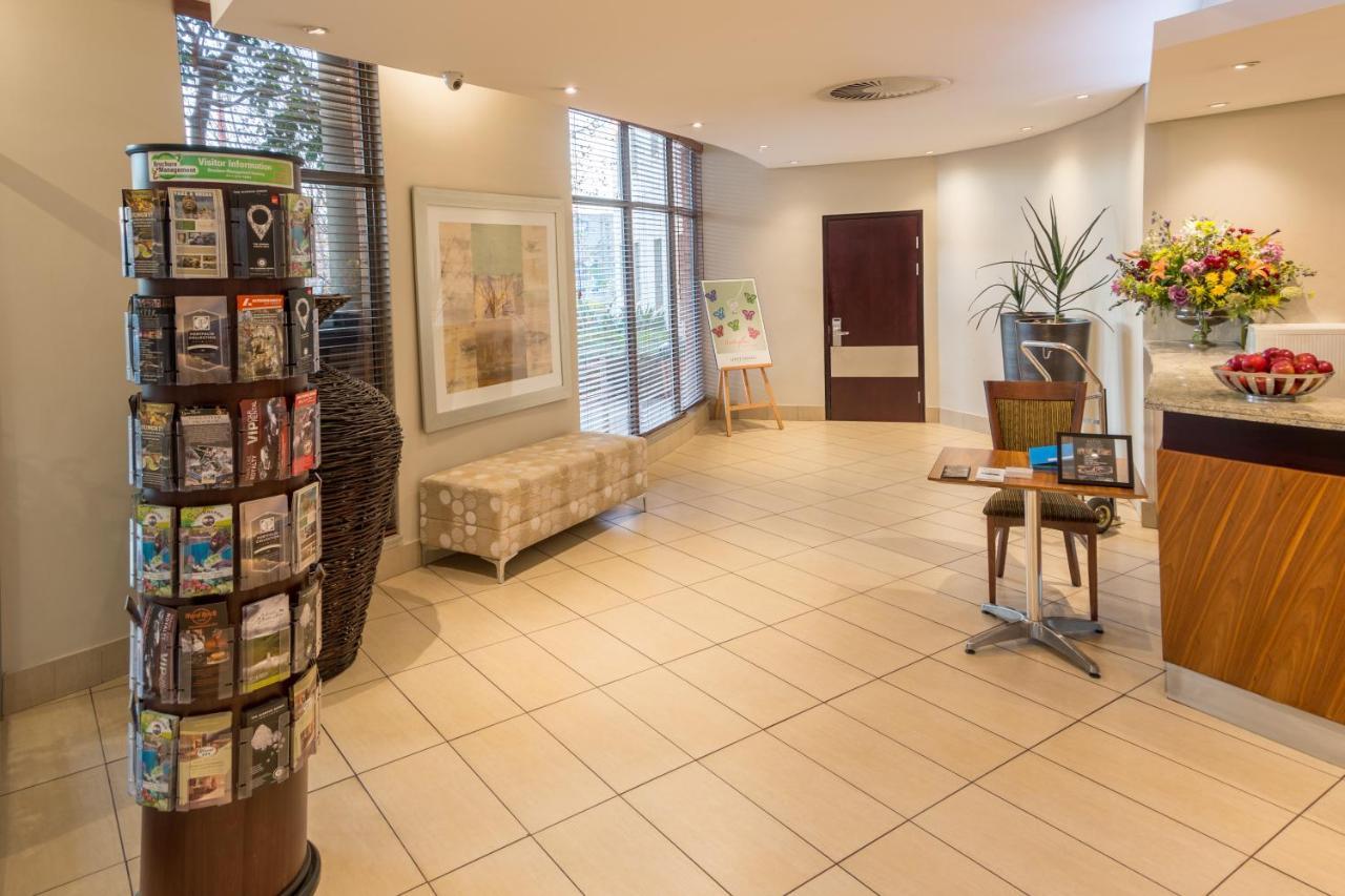 City Lodge Hotel Lynnwood Претория Экстерьер фото