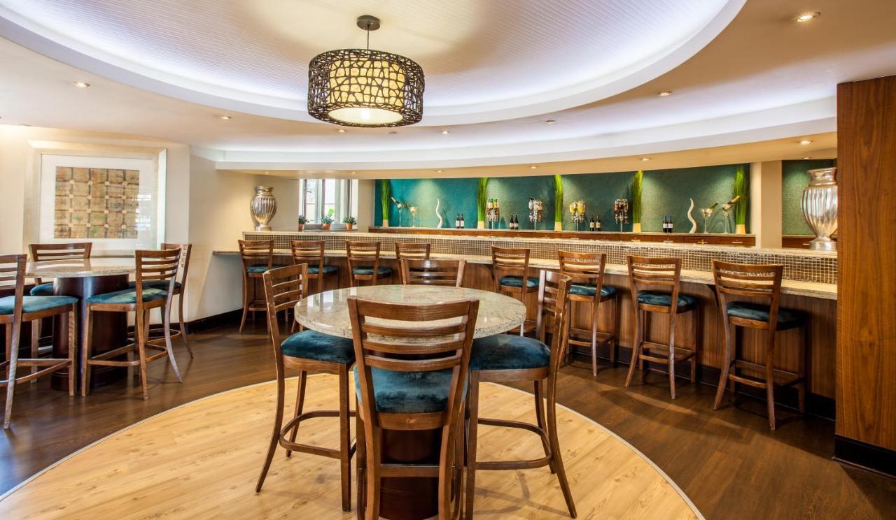 City Lodge Hotel Lynnwood Претория Экстерьер фото