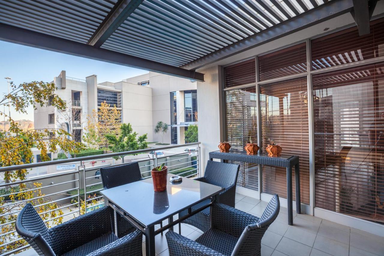 City Lodge Hotel Lynnwood Претория Экстерьер фото