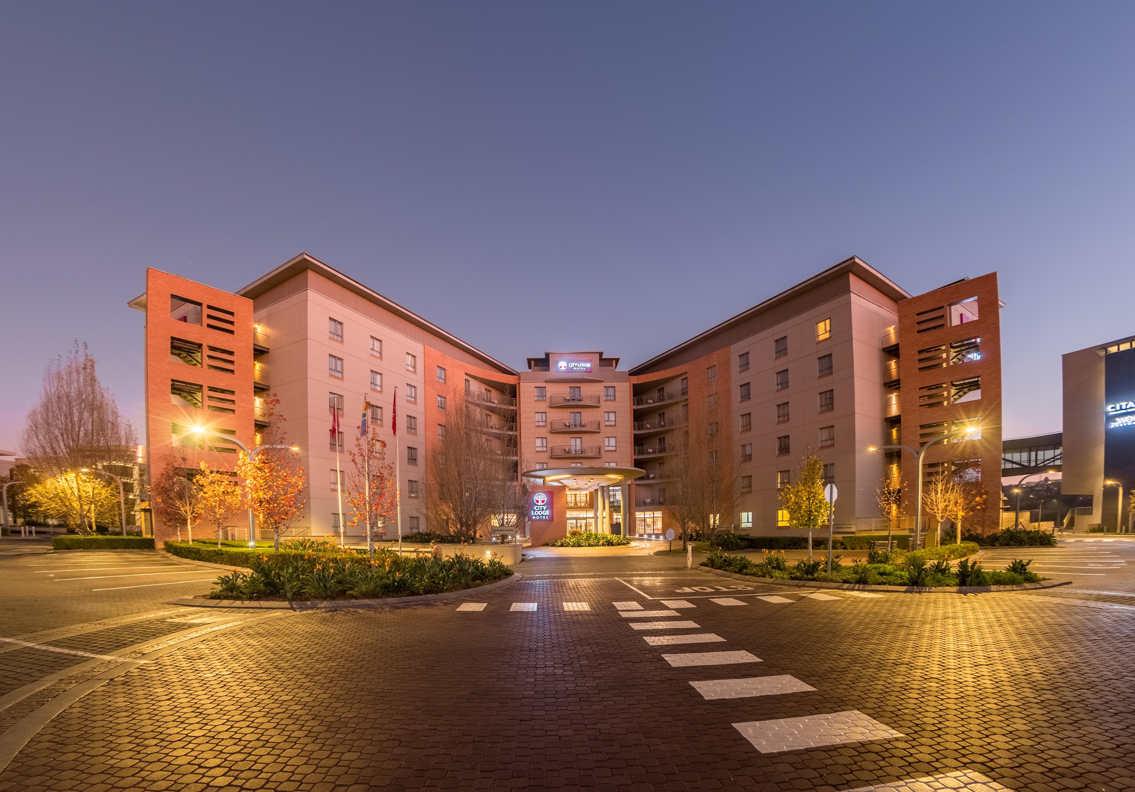 City Lodge Hotel Lynnwood Претория Экстерьер фото