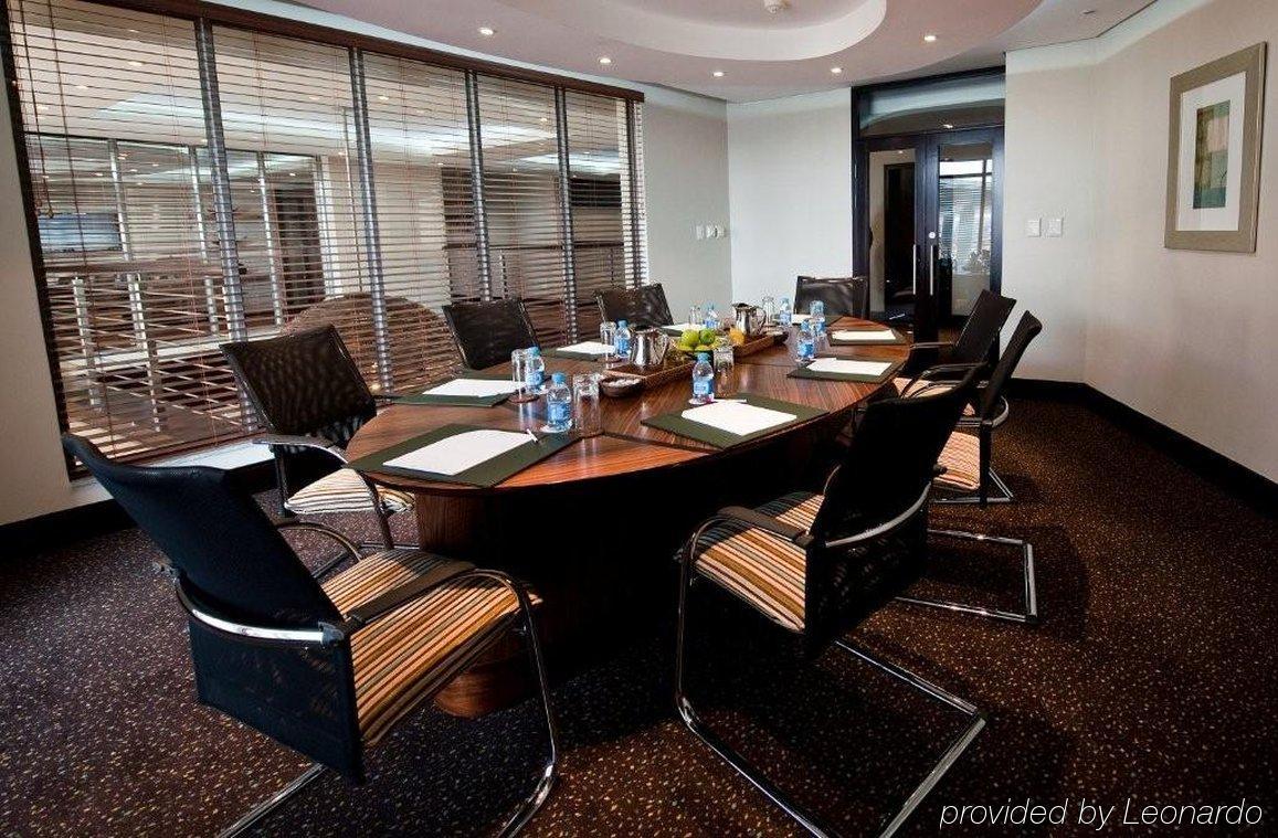 City Lodge Hotel Lynnwood Претория Экстерьер фото
