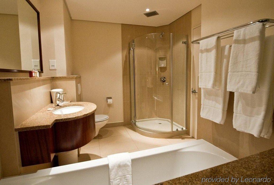 City Lodge Hotel Lynnwood Претория Экстерьер фото